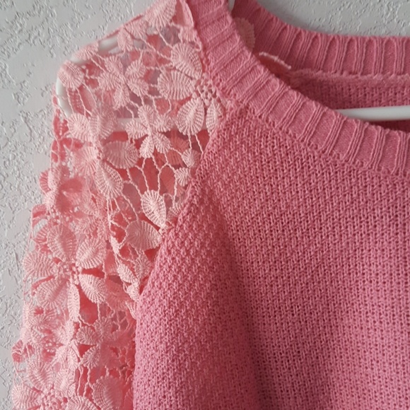 Floral sleeves Pink Shirt - Picture 4 of 5